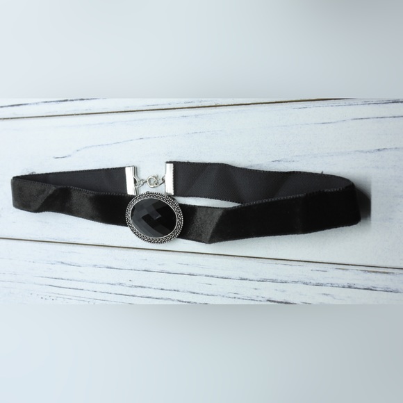 (3 for $30) Black velvet ribbon choker with a black glass pendant. - Picture 3 of 4